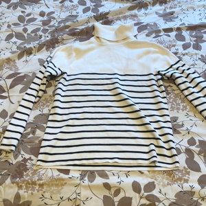 Turtleneck vintage basic